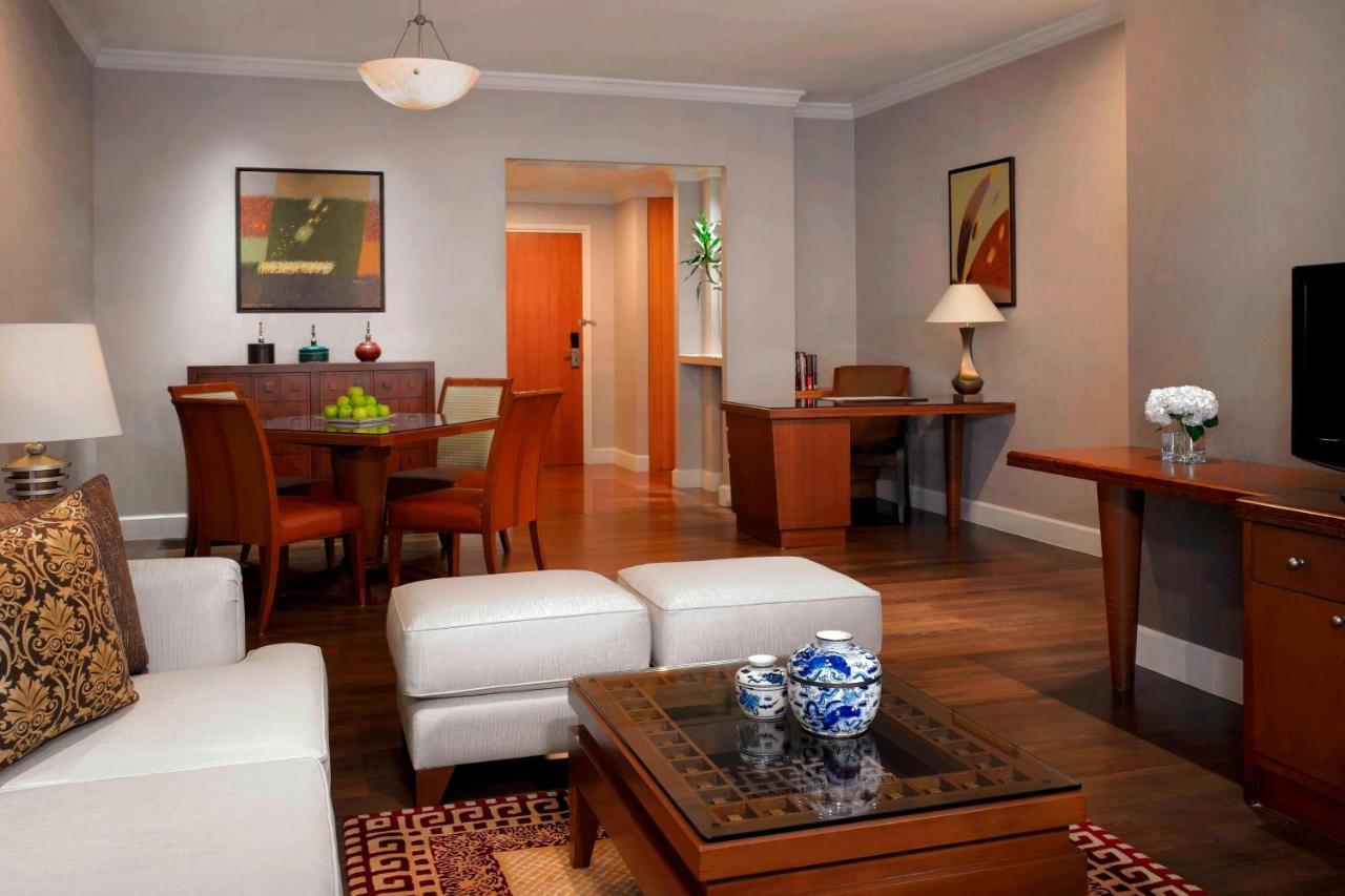 होटल Marriott Executive Mayfair 5*